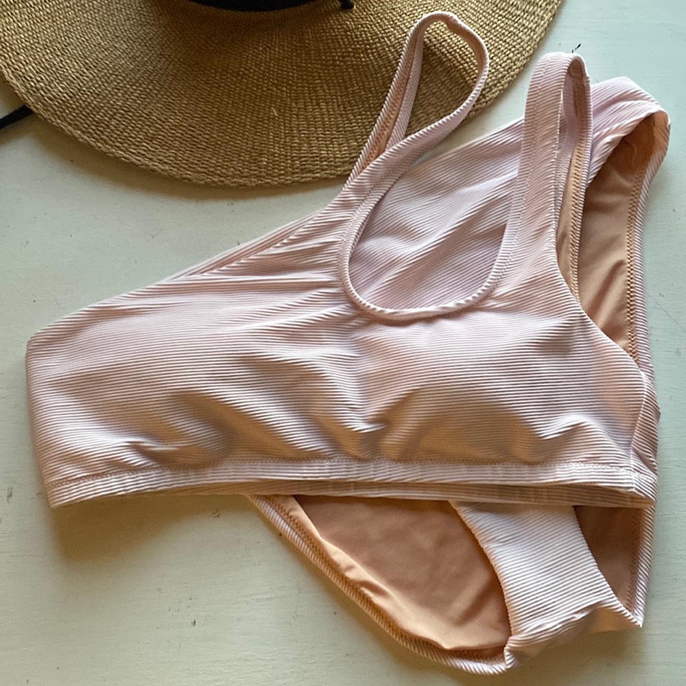 ❤️… Jcrew Pink Double Side Shoulder Strap Bikini Set